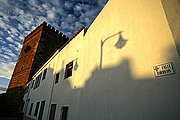 Foto de Alcazar de San Juan, Ruta 1, España - Torre y fachada