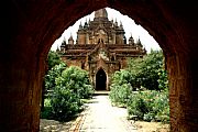 Camera NIKON D70s
Pagoda
Jorge Gabaldon Garcia Gallery
MANDALAY
Photo: 10760