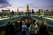 Millenium Bridge
Millenium bridge
LONDRES
LONDON
Millenium Bridge
Foto: 8838