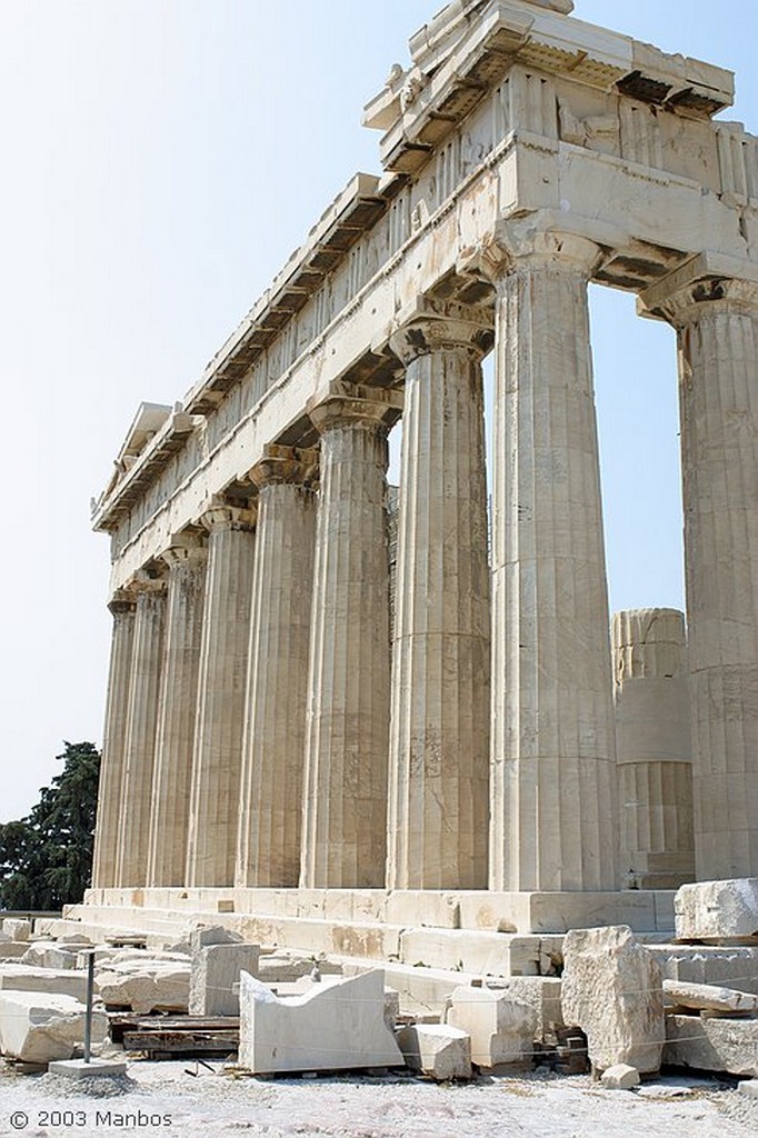 Atenas
Cariátides en el Erecteion
Atica