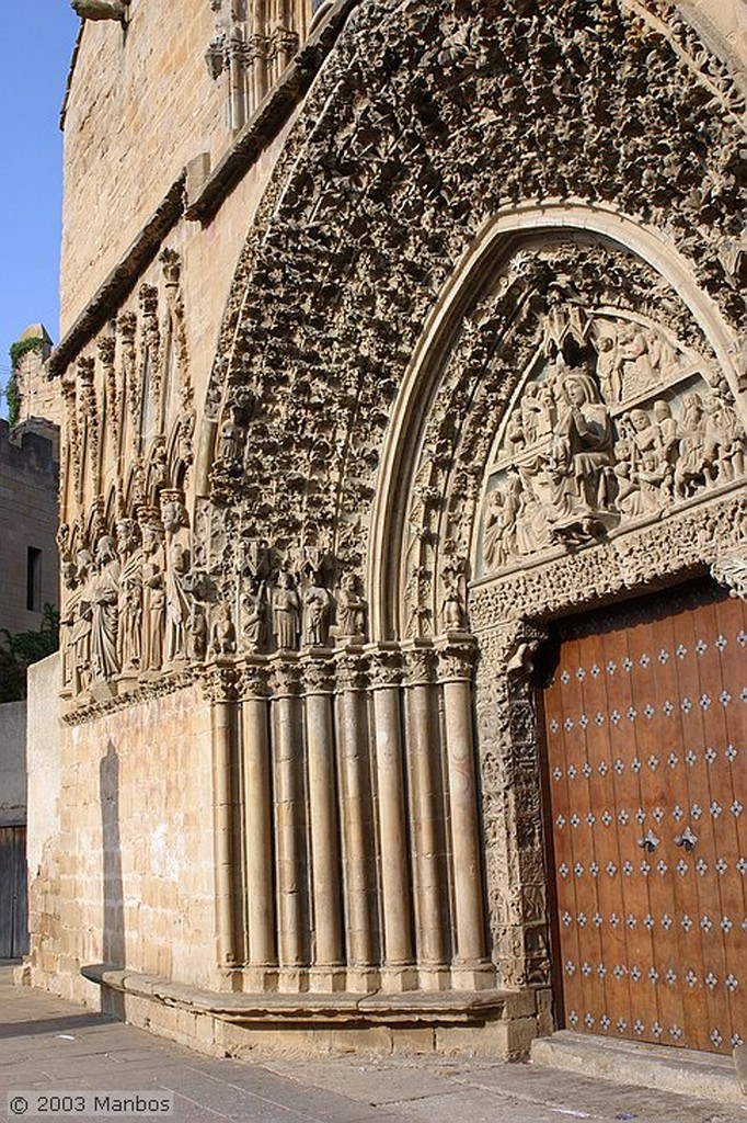 Olite
Iglesia de Santa María - Detalle del Atrio
Navarra