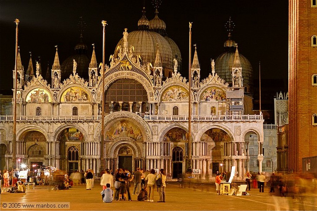 Venecia
Kiosko nocturno en la Plaza de San Marcos
Venecia