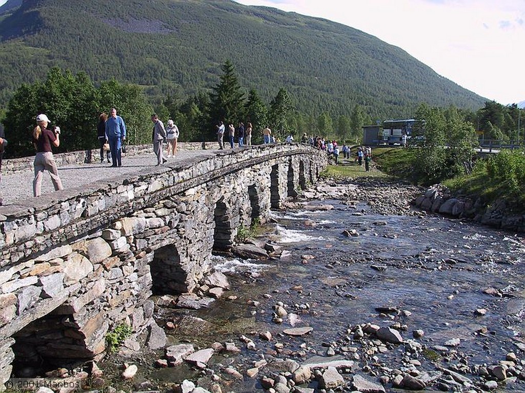 De Hellesylt a Geiranger
Noruega