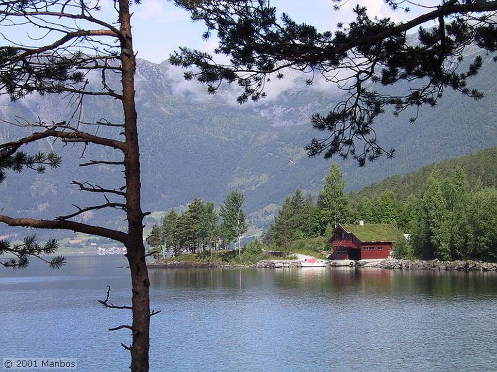 De Hellesylt a Geiranger
Noruega