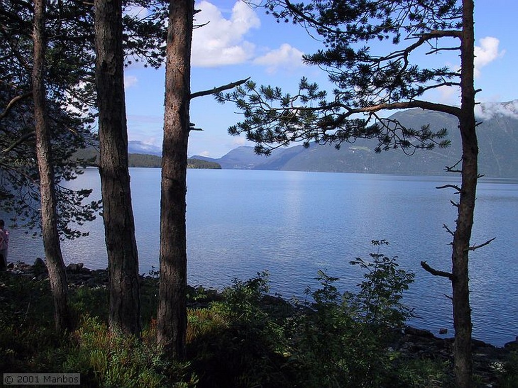 De Hellesylt a Geiranger
Noruega