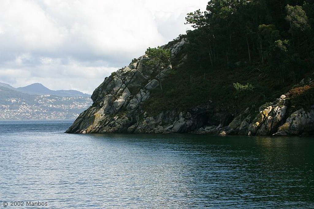 En ruta hacia Baiona - Yate Rio Batel
Galicia