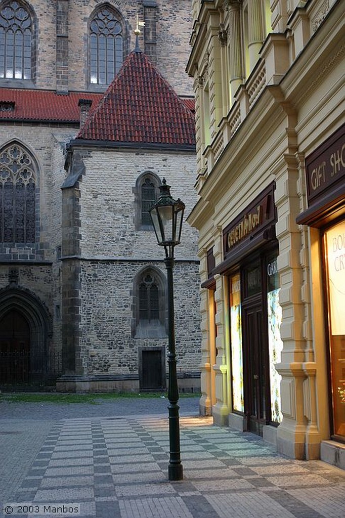 Praga
Escalera hacia Mala Strana
Praga