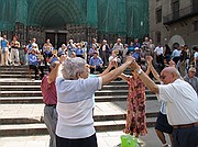 Camara Canon Powershot G5
Bailando la Sardana a la puerta de la catedral
Fin de Semana en Barcelona
BARCELONA
Foto: 2394