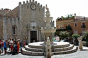 Piazza Duomo, Taormina, Italia