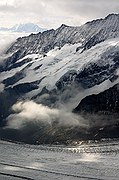 Camara Canon EOS D60
Glaciar Aletsch
Suiza
TOUR MONT-BLANC-CERVINO-ALETSCH
Foto: 4721
