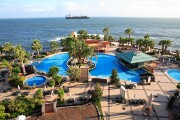 Camara Canon Eos 5D
Piscina del hotel Royal Savoy
Madeira
FUNCHAL
Foto: 5475