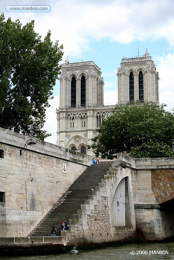 Paris
Notre-Dame
Paris