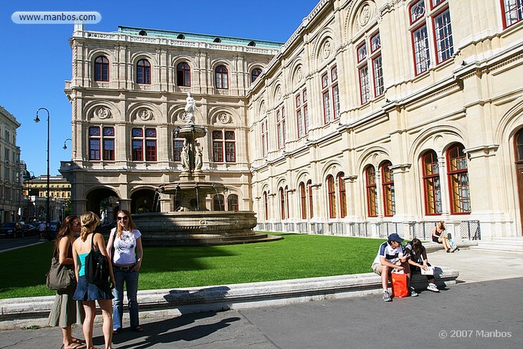 Viena
Entrada hotel
Viena