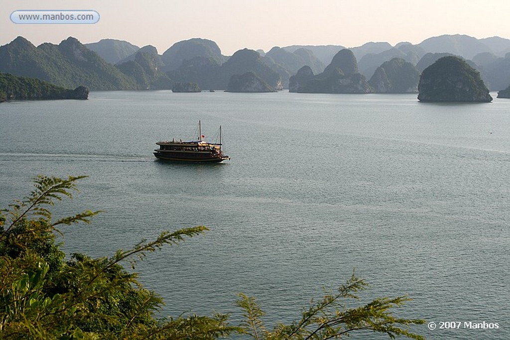 Halong Bay
Quang Ninh