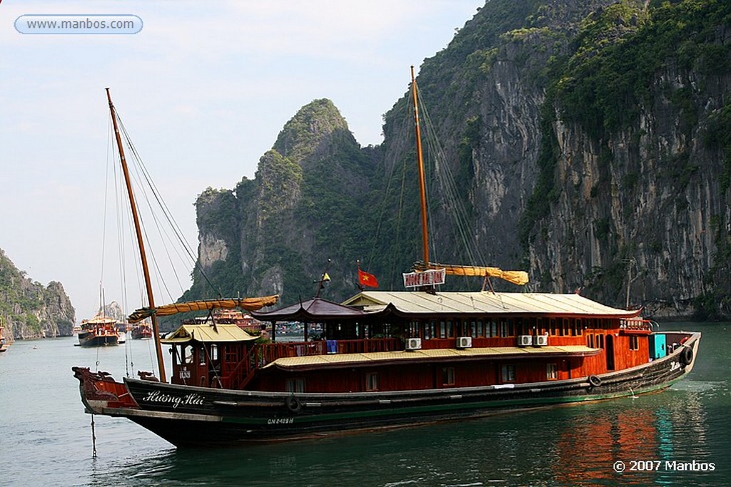 Halong Bay
Quang Ninh