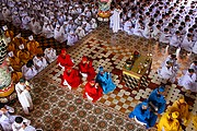 Templo Caodaista, Tay Ninh, Vietnam