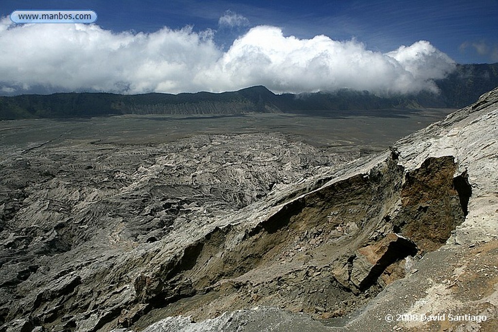 Java
Extracción de azufre en el volcan Kawah Ijen Java
Java