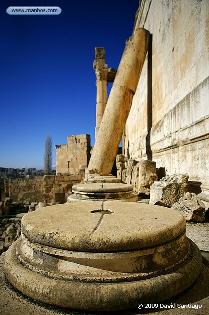 Baalbek
Baalbek
Baalbek