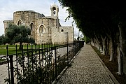 Camara Canon EOS-1Ds Mark II
San Juan el Bautista en Byblos
Libano
BYBLOS
Foto: 18119