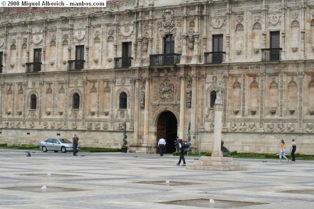 Leon
Murallas de León
León