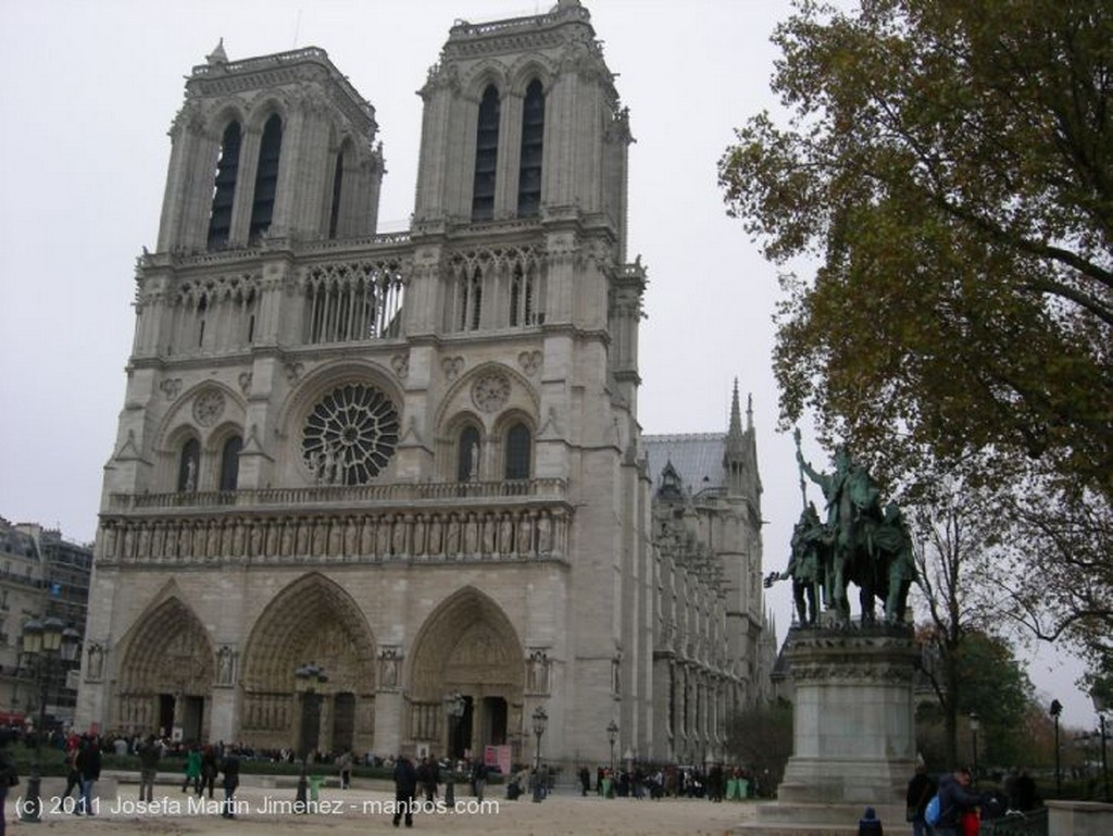 Paris
Lateral de Notre-Dame
Paris