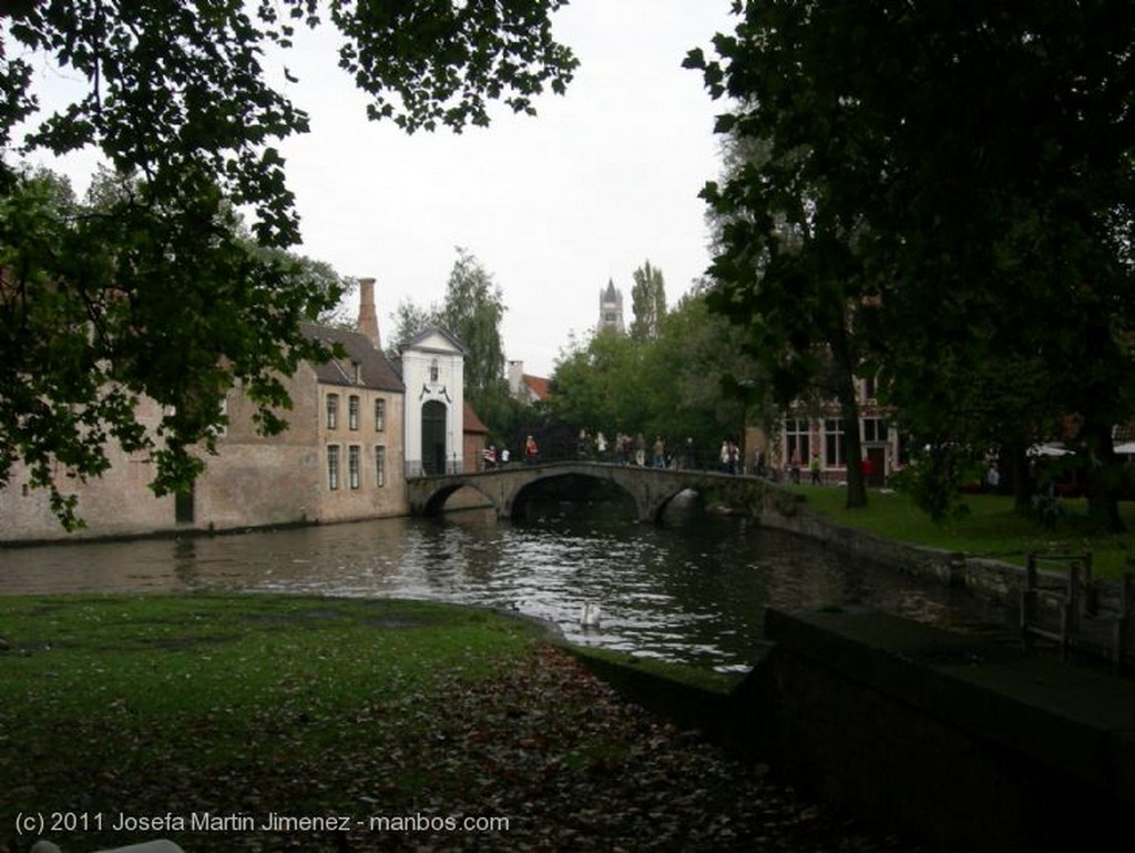 Brujas
Plaza de brujas
Brujas