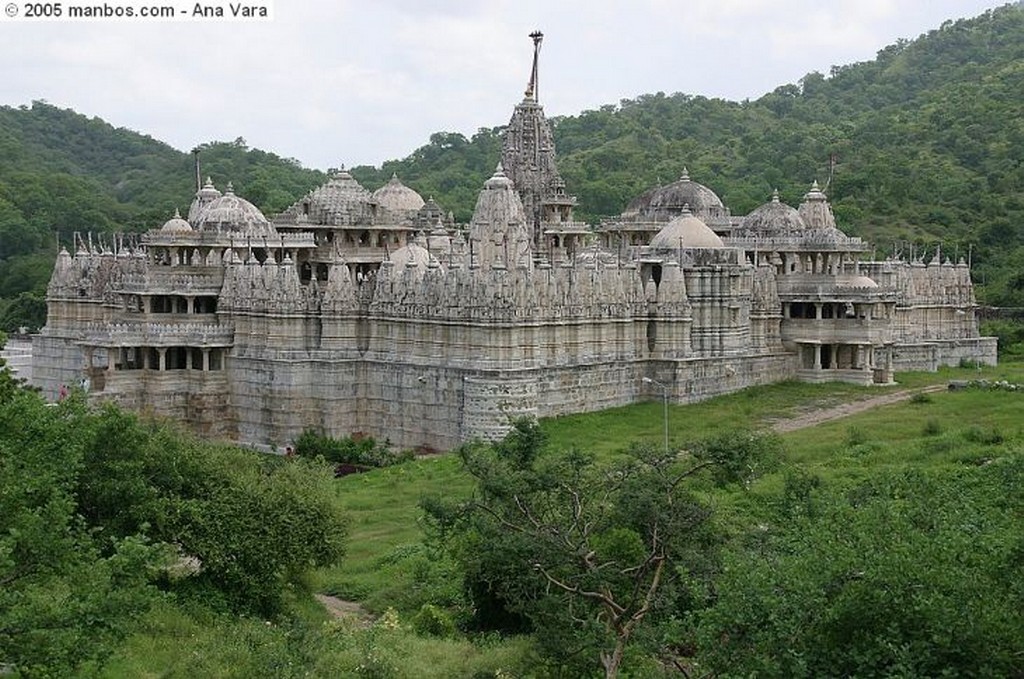 Ranakpur
Trabajando en el templo
Ranakpur