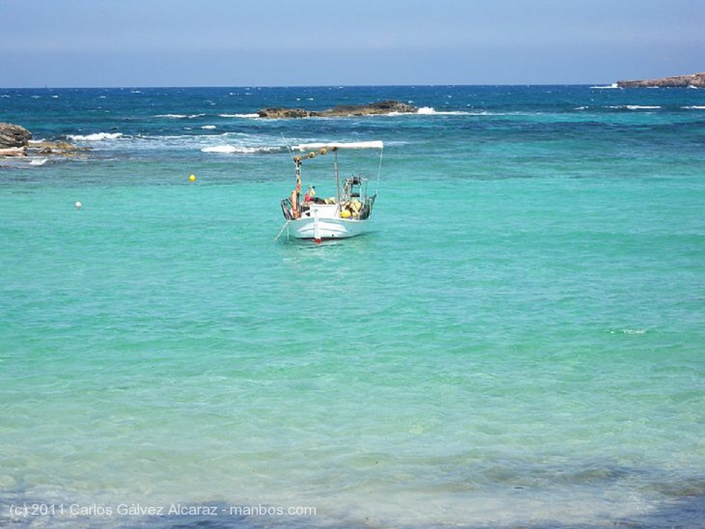 Formentera
Pescando en la playa.
Islas Baleares