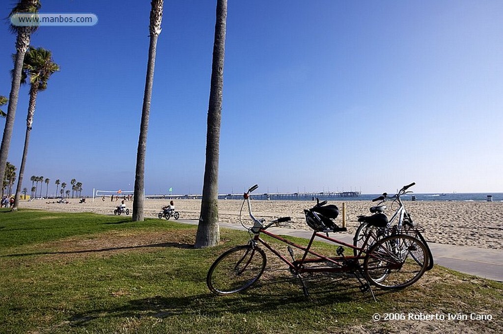 Los Angeles
Santa Monica Beach
California