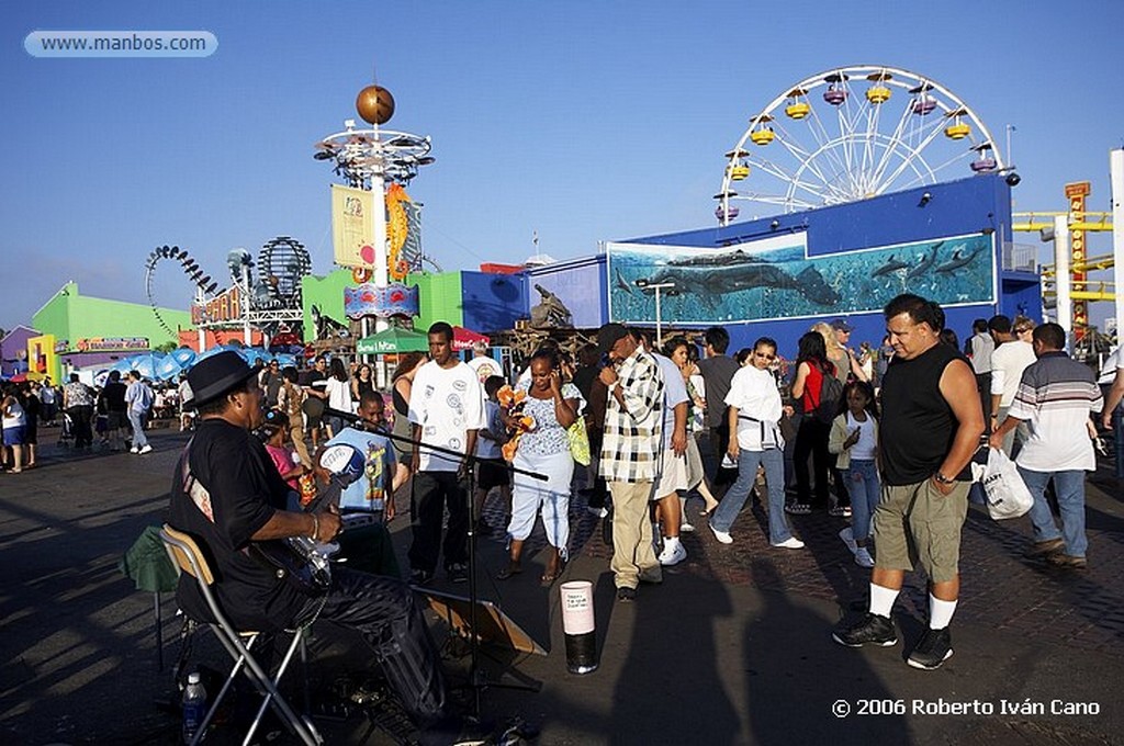 Los Angeles
Santa Monica Beach
California