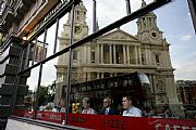 Camara Canon EOS-1Ds Mark II
St Paul Cathedral y Restaurant
Roberto Iván Cano
LONDRES
Foto: 5166