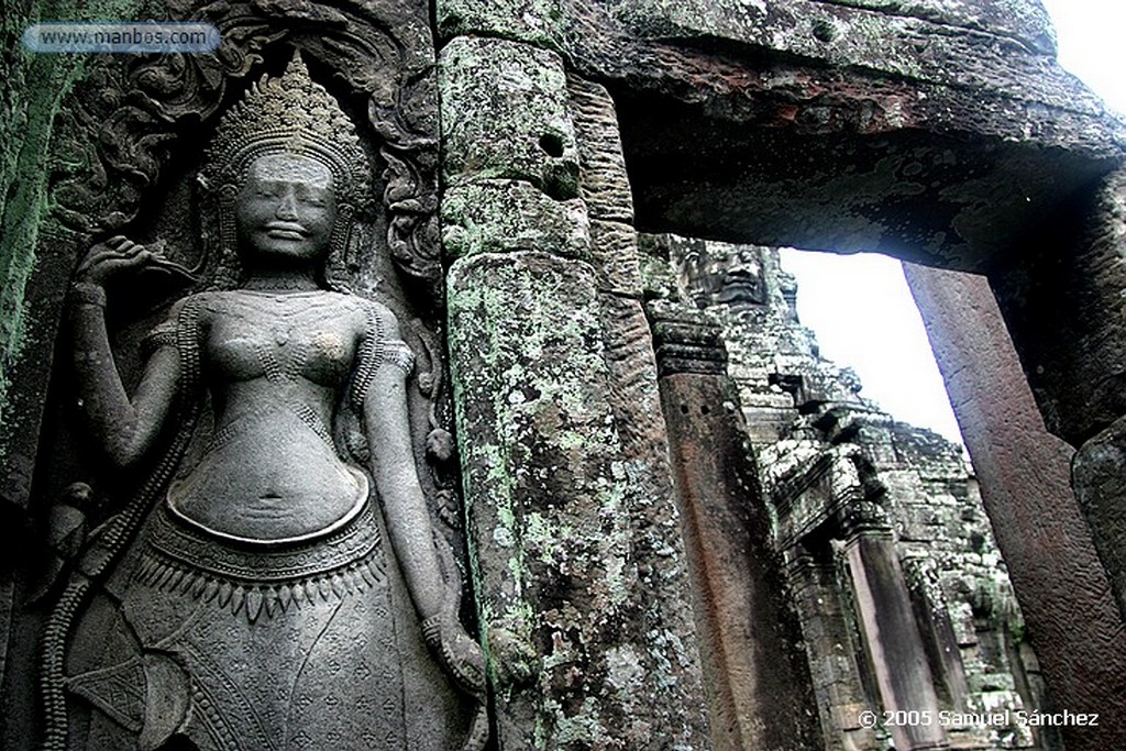 Angkor
Bayon Temple
Angkor
