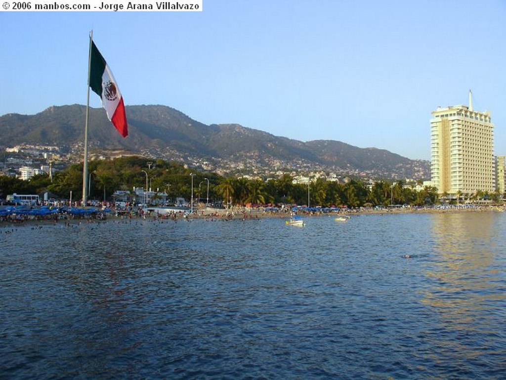 Acapulco
Playa La Condesa
Guerrero