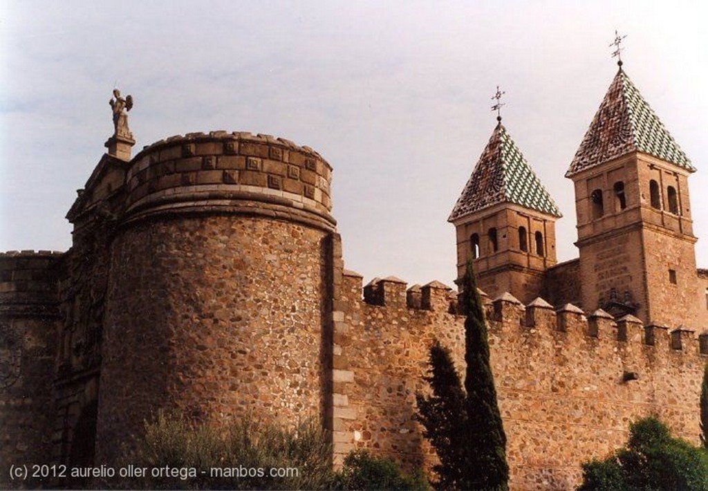 Toledo
Puerta de Bisagra
Toledo