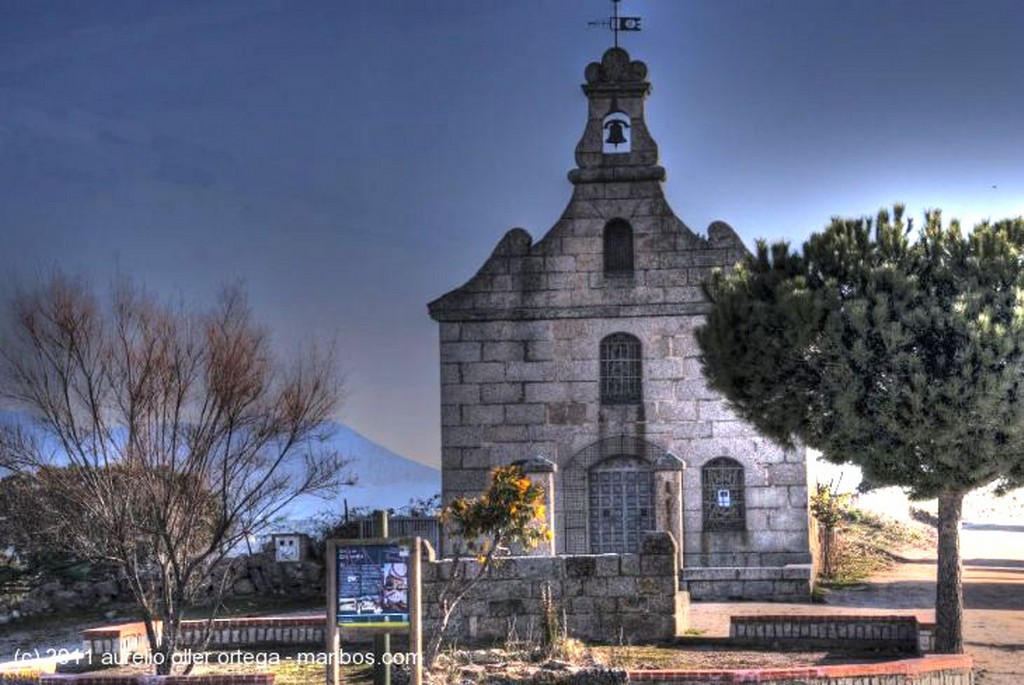 Foto de Galapagar, Parque del Cerrillo, Madrid, España - Ermita de NS del Cerrillo