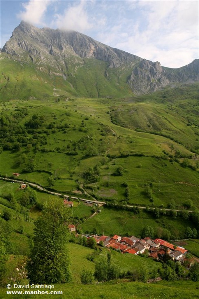 Tuiza de Abajo
Tuiza de Abajo - valle del Huerna - asturias
Asturias