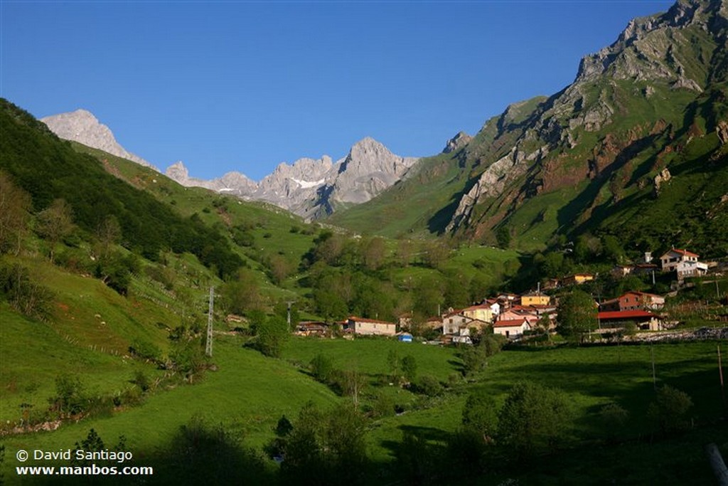 Tuiza de Abajo
Tuiza de Abajo - valle del Huerna - asturias
Asturias