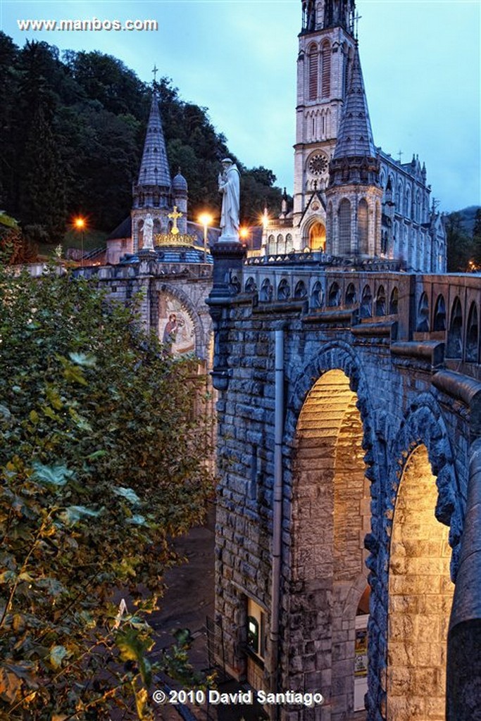 Lourdes
Basilica del Rosario Lourdes 
Hauter Pyrenees 