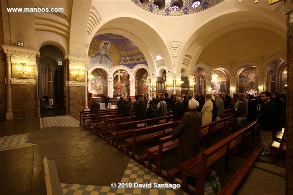 Lourdes
Basilica del Rosario Lourdes 
Hauter Pyrenees 