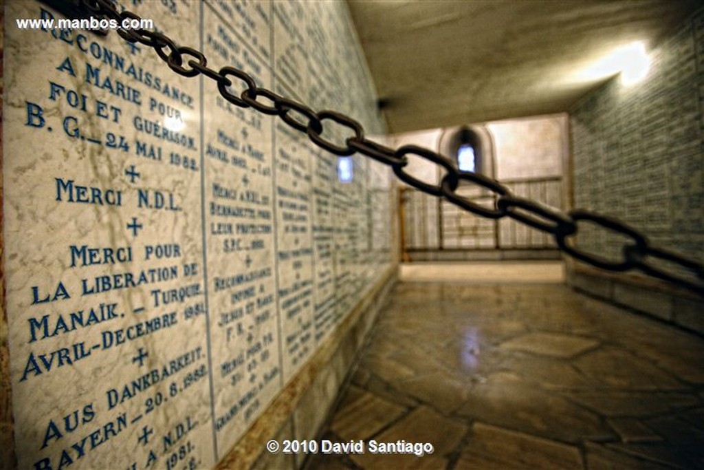 Lourdes
Basilica del Rosario Lourdes 
Hauter Pyrenees 