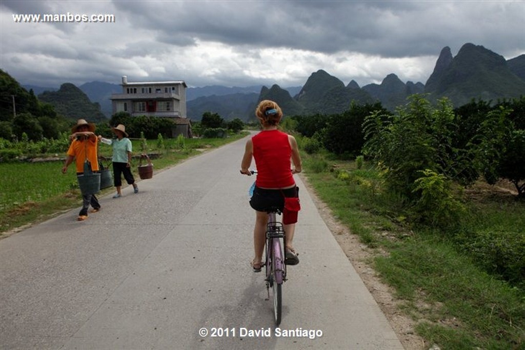 Xingping
Li River Guilin  souvenir Shops China
Xingping