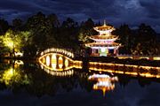 Camara Canon EOS 5D Mark II
Pagoda - black Dragon Pool - lijang - yunnan - china
El Gran Sur de China
LIJANG
Foto: 27968