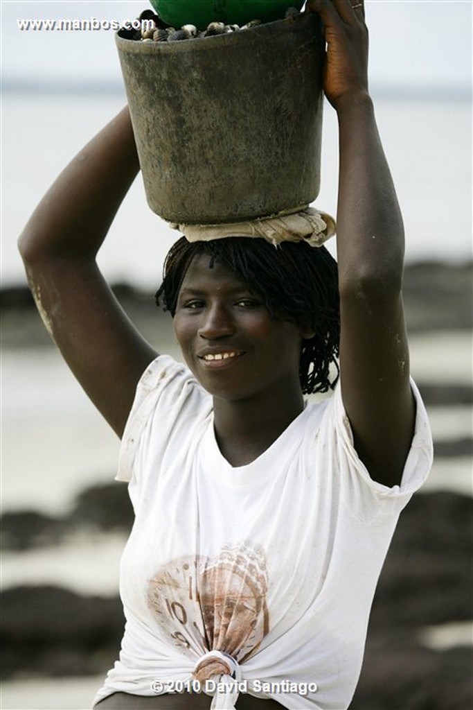 Islas Bijagos 
Habitantes en Parque Nacional de Orango Poilao Bijagos Guinea Bissau 
Islas Bijagos 