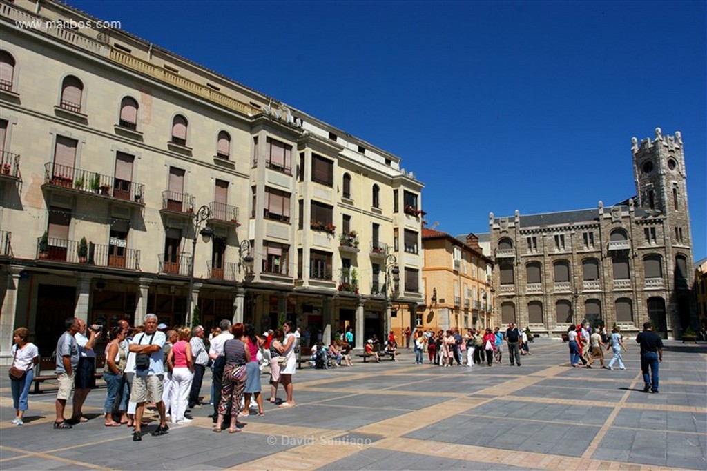 Leon
Plaza San Marcelo en Leon
Leon