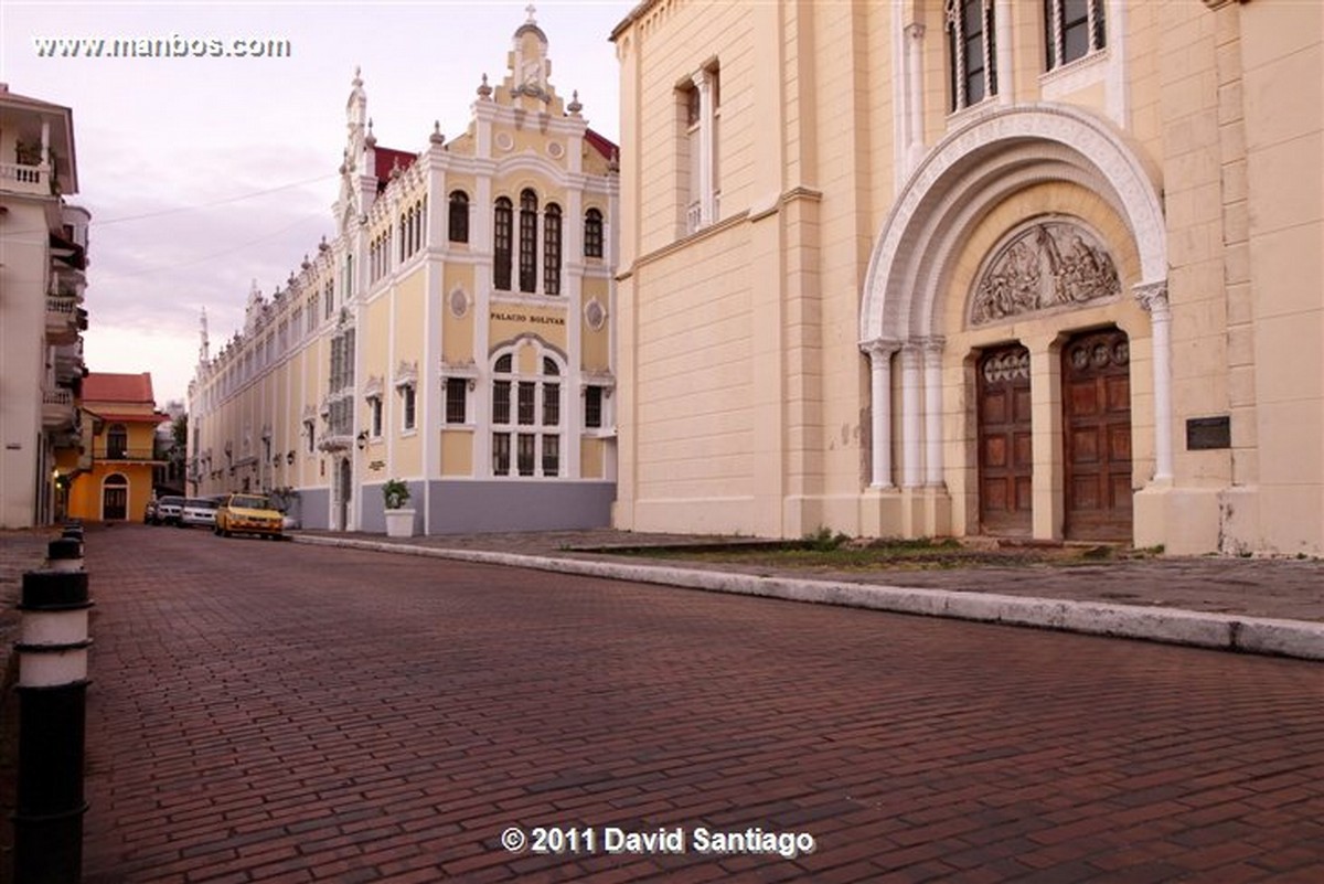 Panama
Old Quarter Panama City Simon Bolivar
Panma