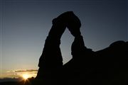 Camara Canon EOS-1Ds Mark II
Atardecer en Arches National Park Delicate Arch EEUU 
Parques Nacionales EEUU
ARCHES NATIONAL PARK 
Foto: 19926