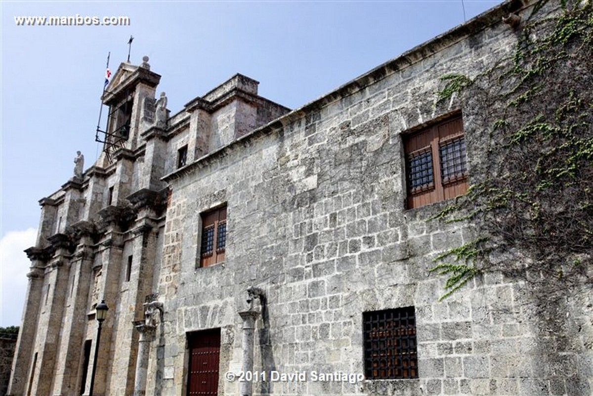 Santo Domingo
Colonial Zone National Pantheon Santo Domingo
Santo Domingo