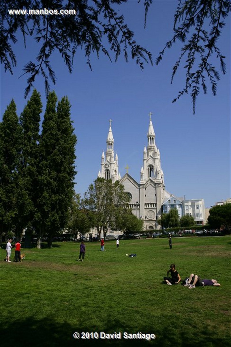 San Francisco 
Sant Peter And Paul Chuch  san Francisco Eeuu 
California 