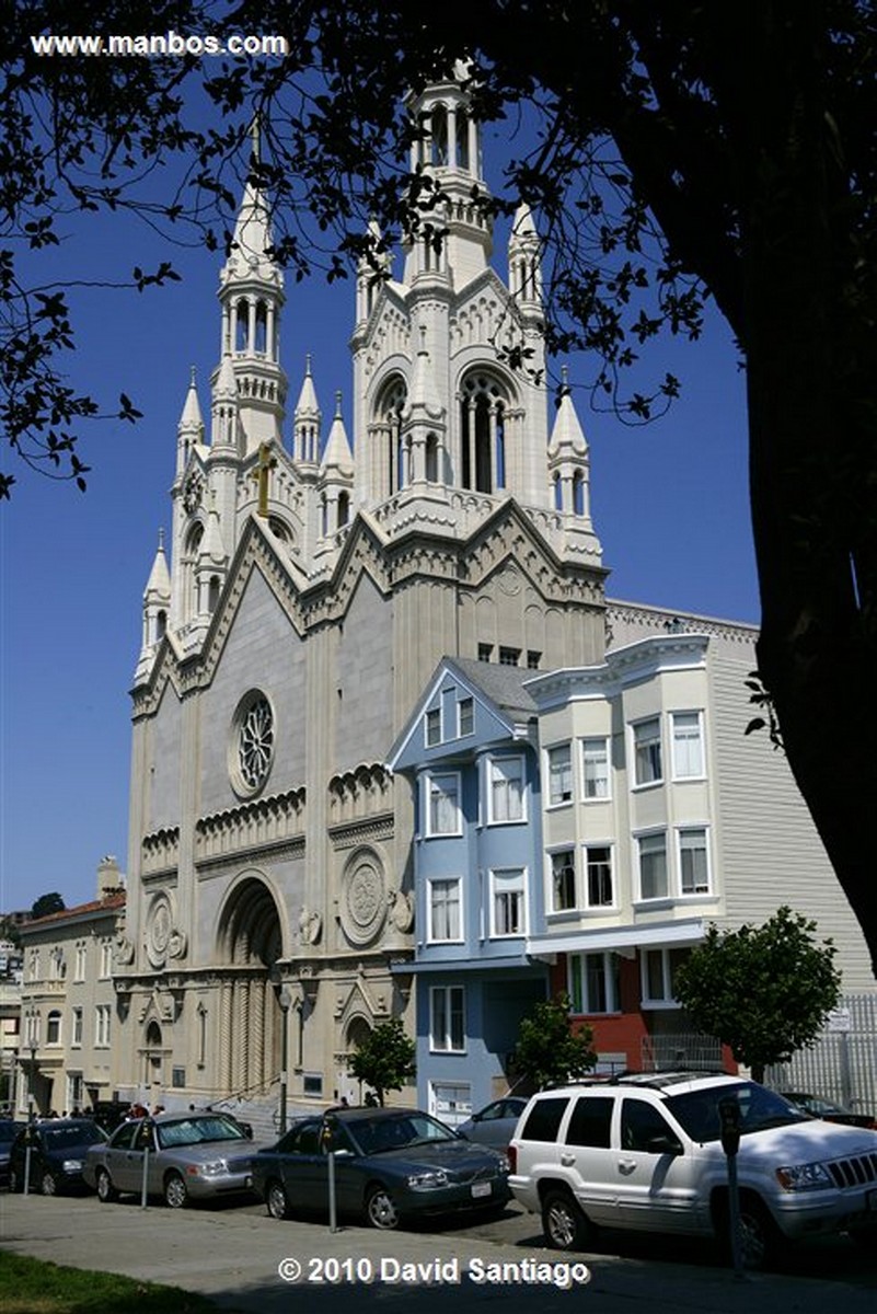 San Francisco 
Sant Peter And Paul Chuch  san Francisco Eeuu 
California 