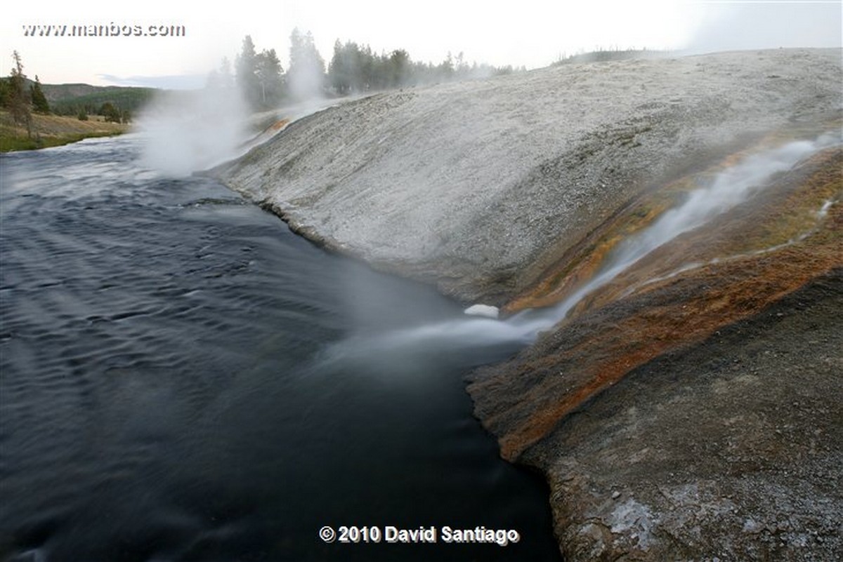 Yellowstone 
Yellowstone Eeuu 
Wyoming 